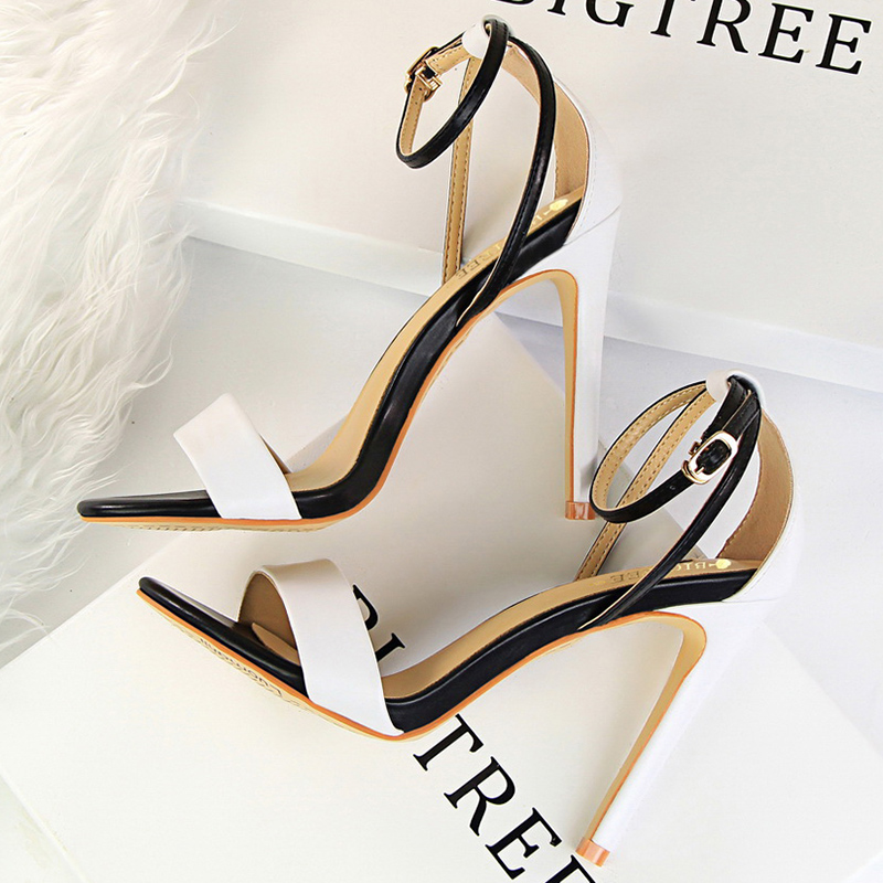 Casual Sandal Leather - Femmes noir-blanc concis en cuir 11